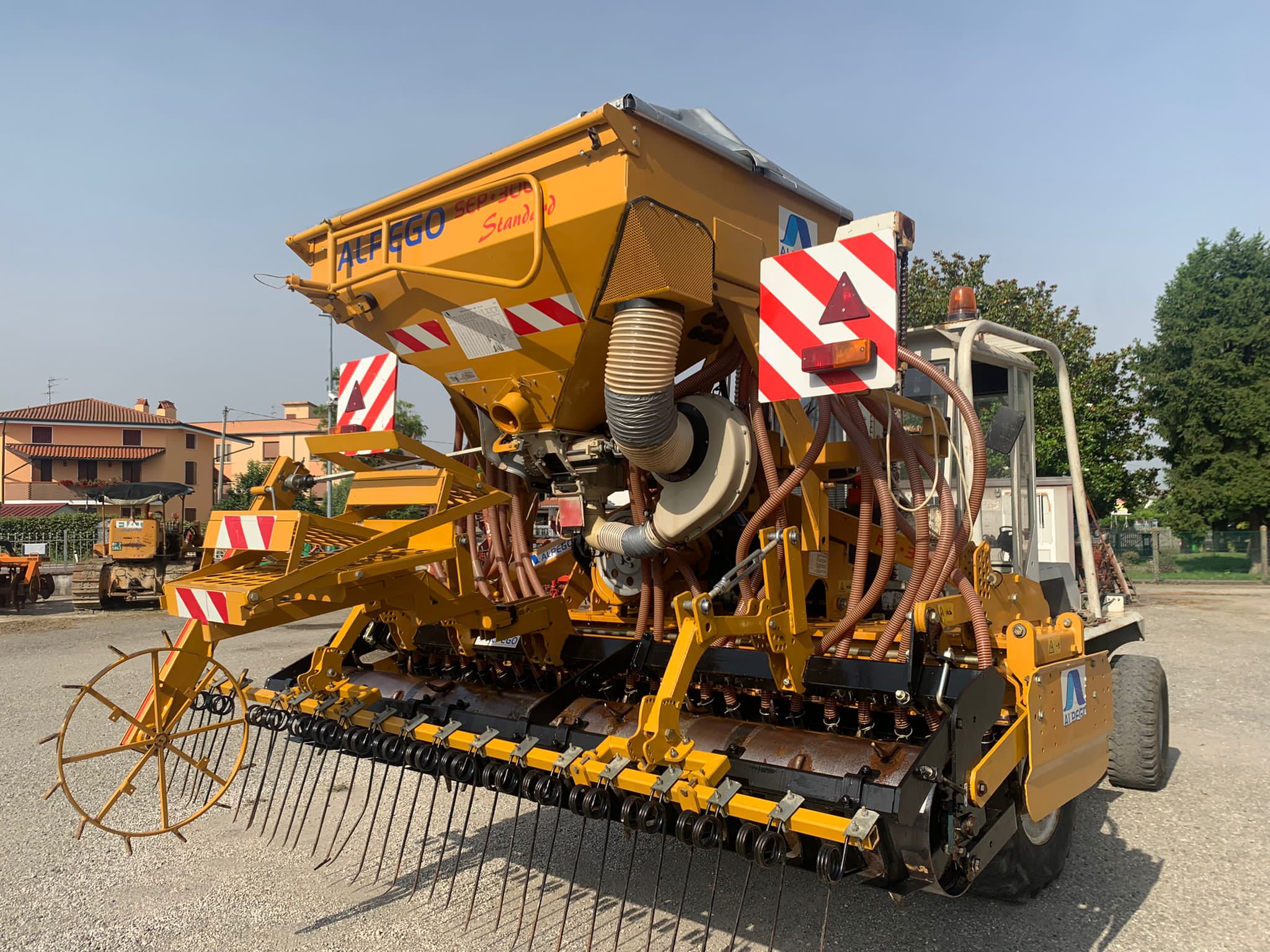 attrezzi agricoli Seminatrice Alpego
